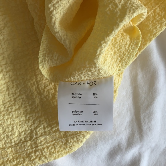 OAK + FORT YELLOW CREPE TIE FRONT CROP TOP - Picture 5 of 6